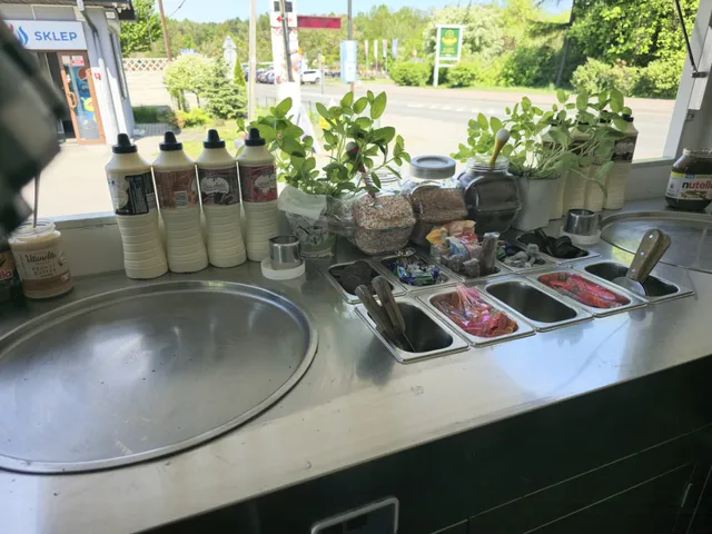 Thai Taste Ice cream Manufactory