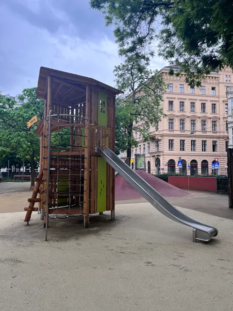 Spielplatz im Rudolfspark