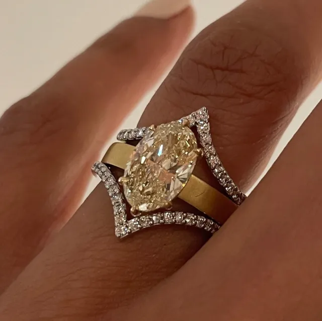 AARYAH (By Appointment only) | Unique Diamond & Luxury Engagement Rings, Wedding Bands & Fine Diamond Jewelry