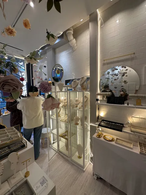 Amare Wear Permanent Jewelry NYC & Events | Jewelry with Intention