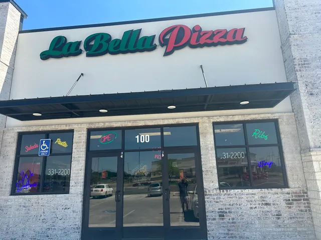 La Bella Pizza 34th & Osage