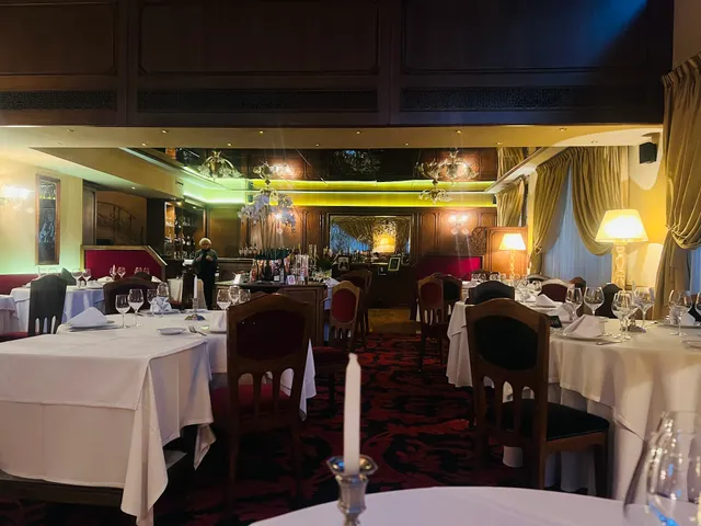 طاولة ريترو