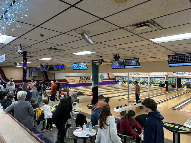 Dudek Bowling Lanes