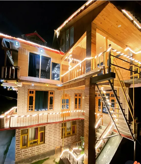 Alpine Homestay Riverside
