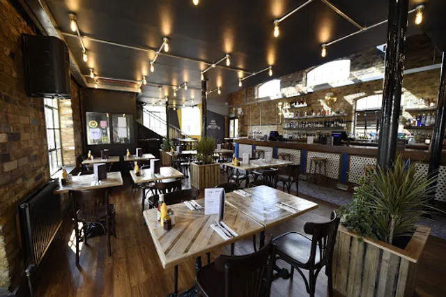 The T.E Dingwall Building