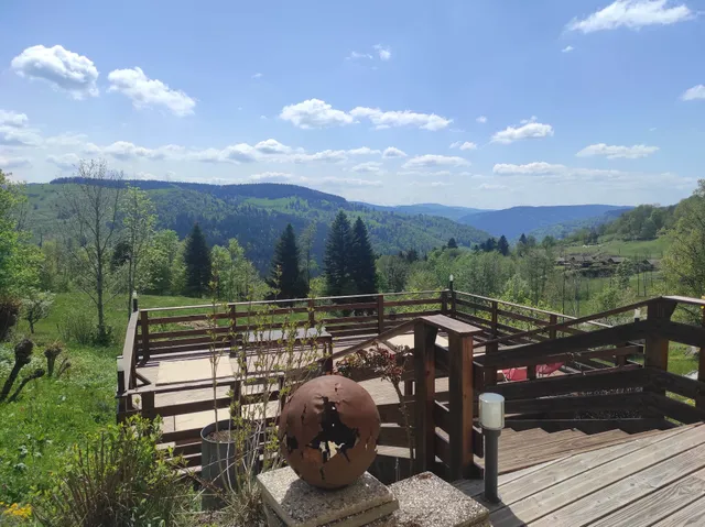 Au Chant de La Source