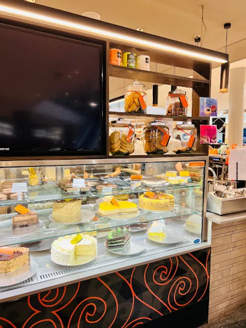 Twisted Sista Cafe & Gelateria - Knox