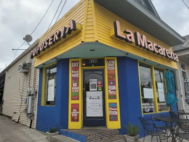 PUPUSERIA LA MACARENA