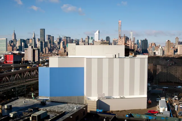 UOVO Art Storage - Long Island City