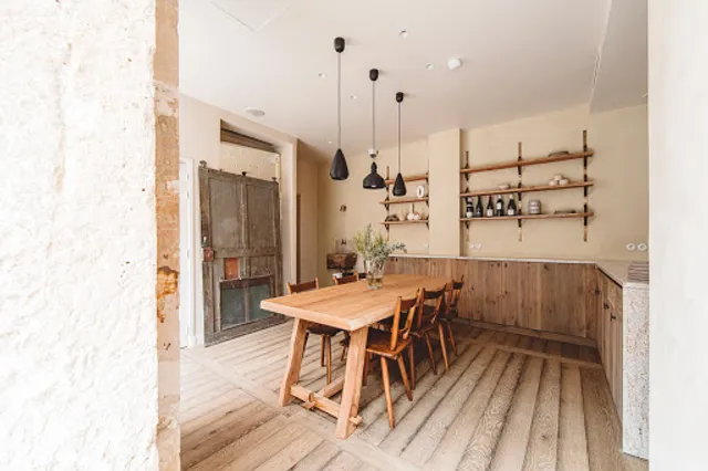 mesa de HOY - PlantBased Restaurant