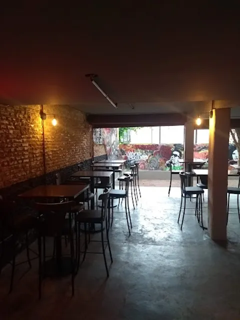 OTRO Cambuí - Bar e Restaurante