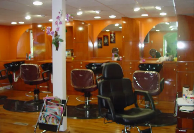 Dan Ni's Beauty Salon