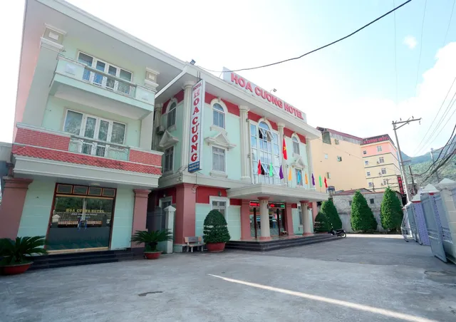 Hotel Hoa Cuong, Meo Vac