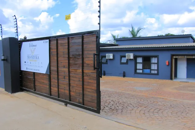 Shanduka country lodge