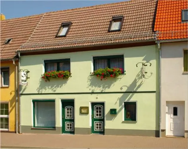 Pension Hennig 29/42 EUR