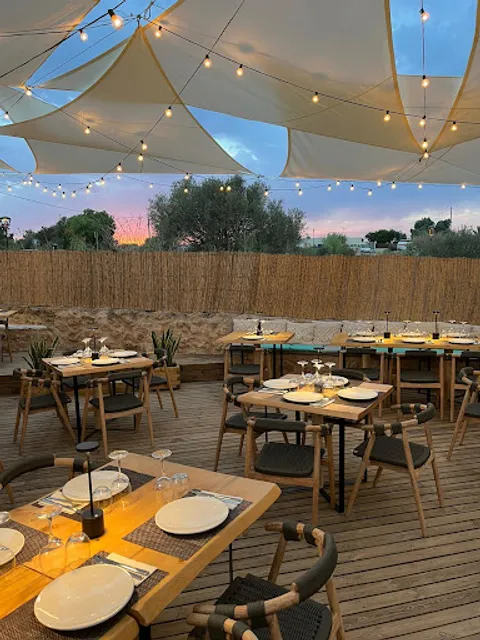 Restaurante Sa Farmacia by Piratabus