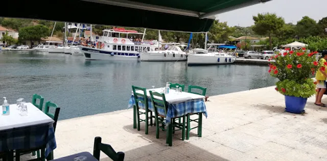 Stavros Family Taverna