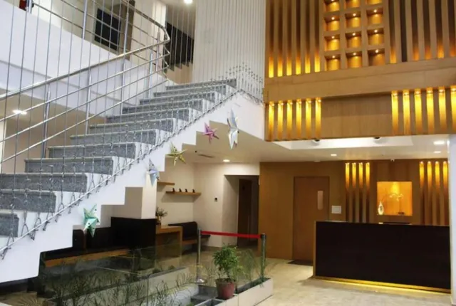 Mann Dechen & Palmo Hotel