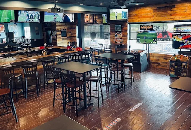 The Salty Dog Tavern - Southington, CT