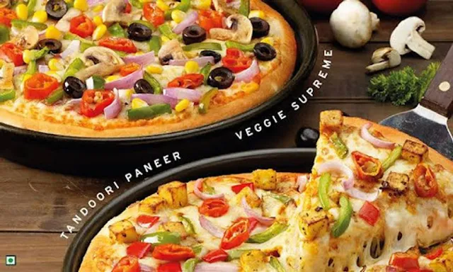 Pizza Hut | Piplod, Surat