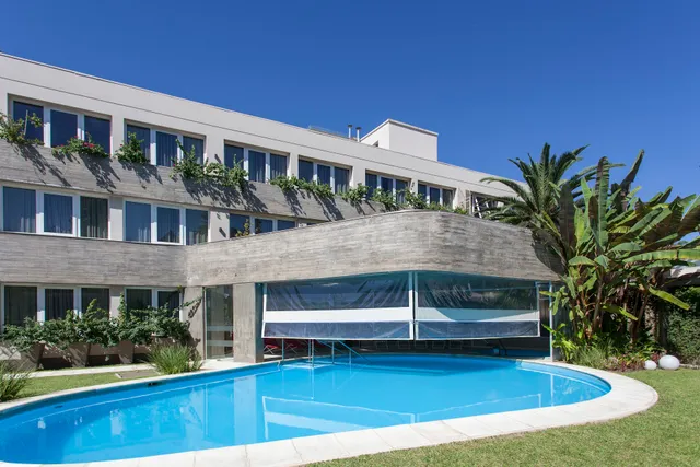 Howard Johnson by Wyndham Yerba Buena