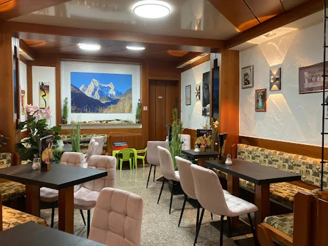 Eis Manufaktur Cafe Lazzarin