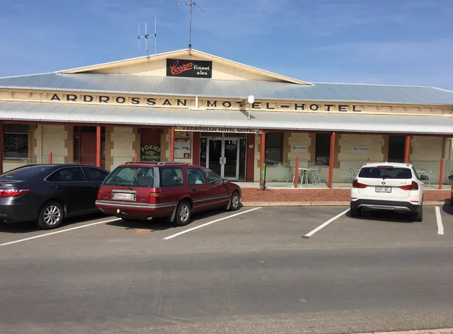 Ardrossan Hotel Motel
