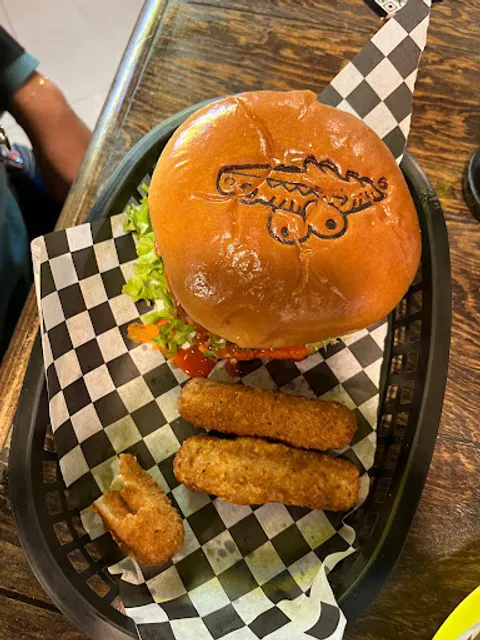 Busher Cocdril´s (Salvador Nava)