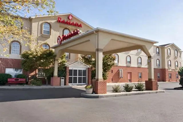 Ramada by Wyndham Elizabethtown