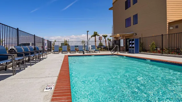 Best Western Plus Coalinga Inn