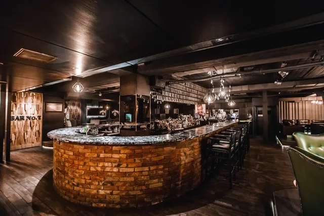 resto bar Bar No.7