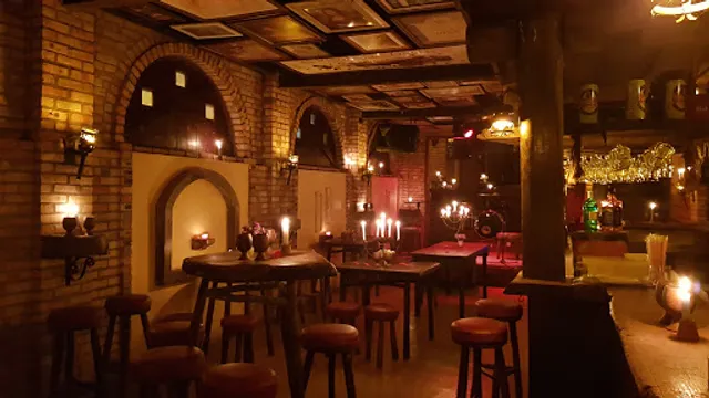 Taverna Pub Medieval Bar & Avalon Events