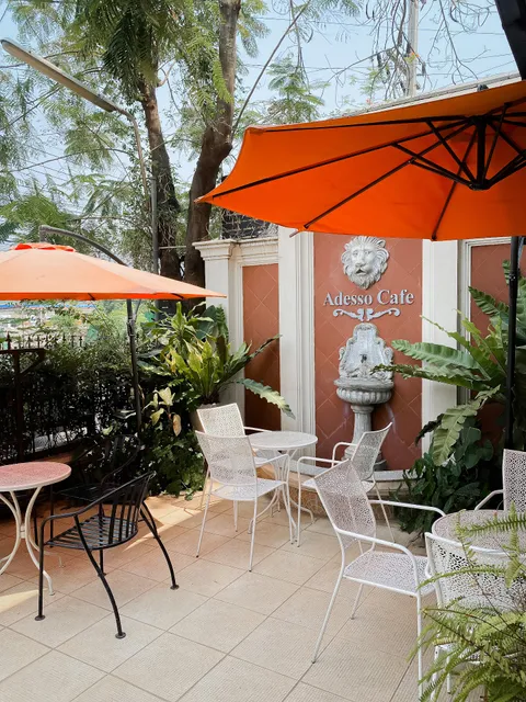 Adesso Cafe & Bakery