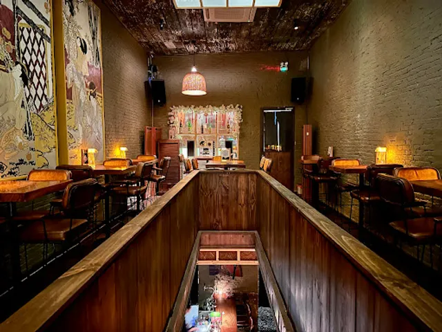 419.Cocktails & Cine Bar