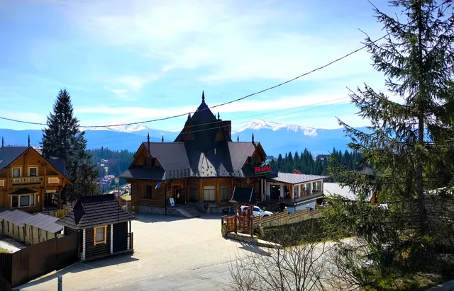 СІЛЬСЬКА САДИБА