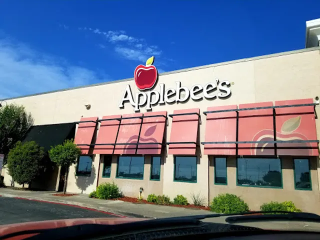 Applebee's Grill + Bar