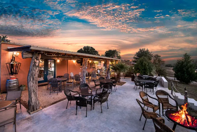 THE CLUB at Barons CreekSide