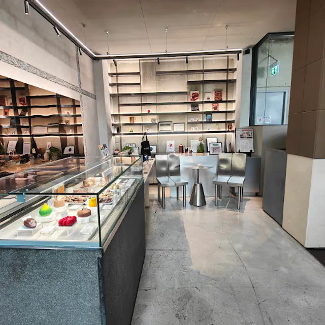 Tempered Cooperatives