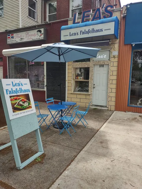 Lea's Falafelhause