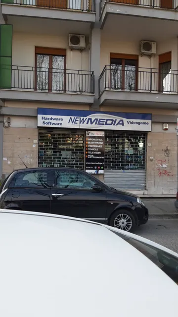 New Media Shop