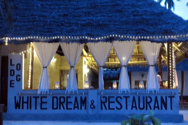 White Dream Lodge & Restaurant