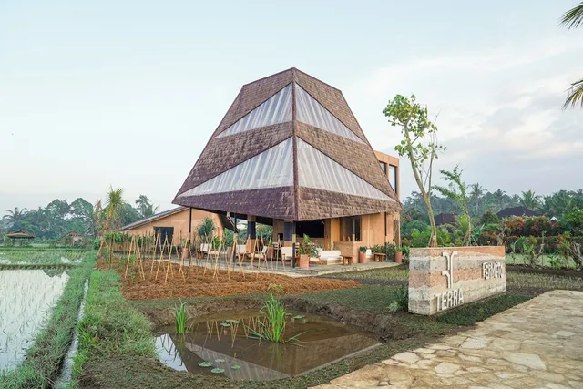 Sayan Terrace Resort