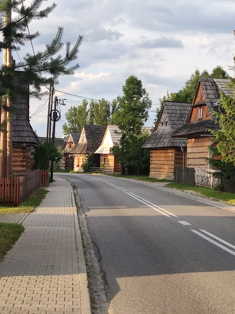 Domek nad wodospadem