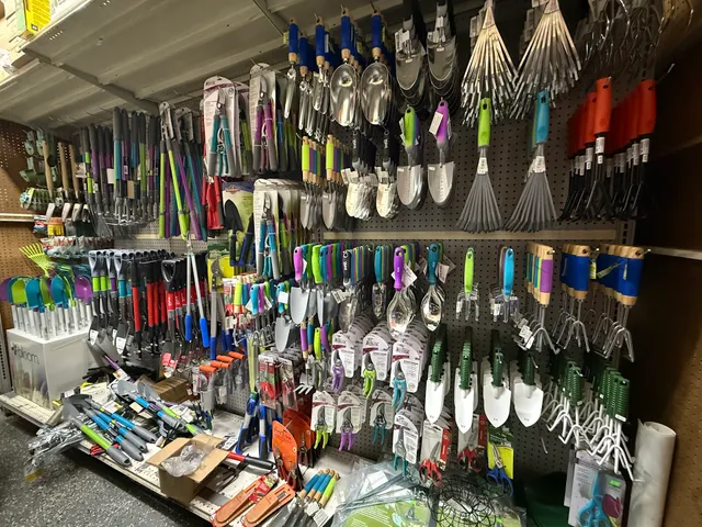 Alpine Nursery & Garden Center