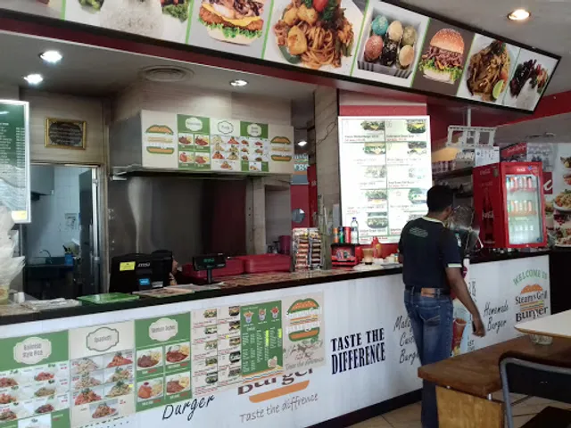 Steam n Grill Burger, S07 Selera Putra Foodcourt, Presint 1 Putrajaya