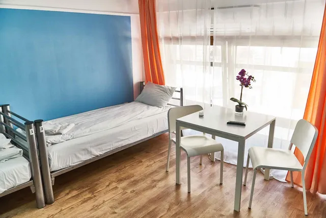 CENTER HOSTEL & GUEST HOUSE