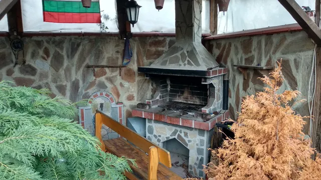 Kashta Za Gosti Dvata Bora