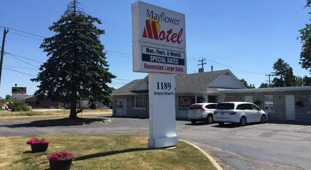 Mayflower Motel