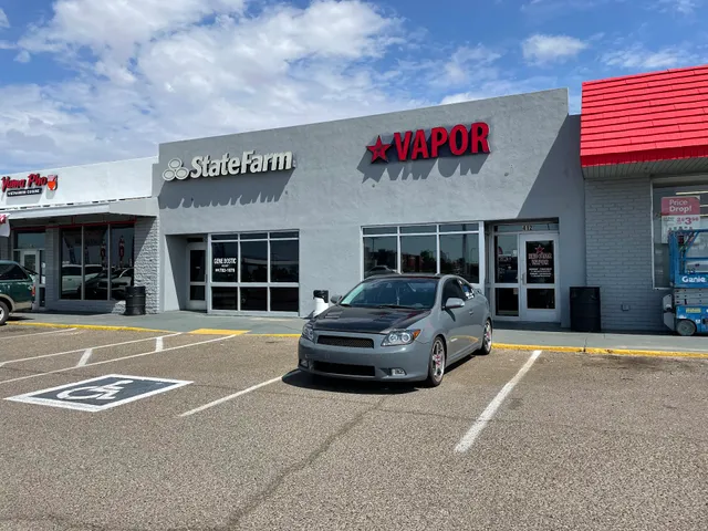 Red Star Vapor & Smoke