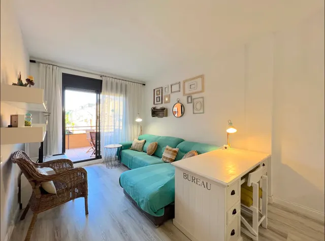 Coma-Ruga Beach Apartment